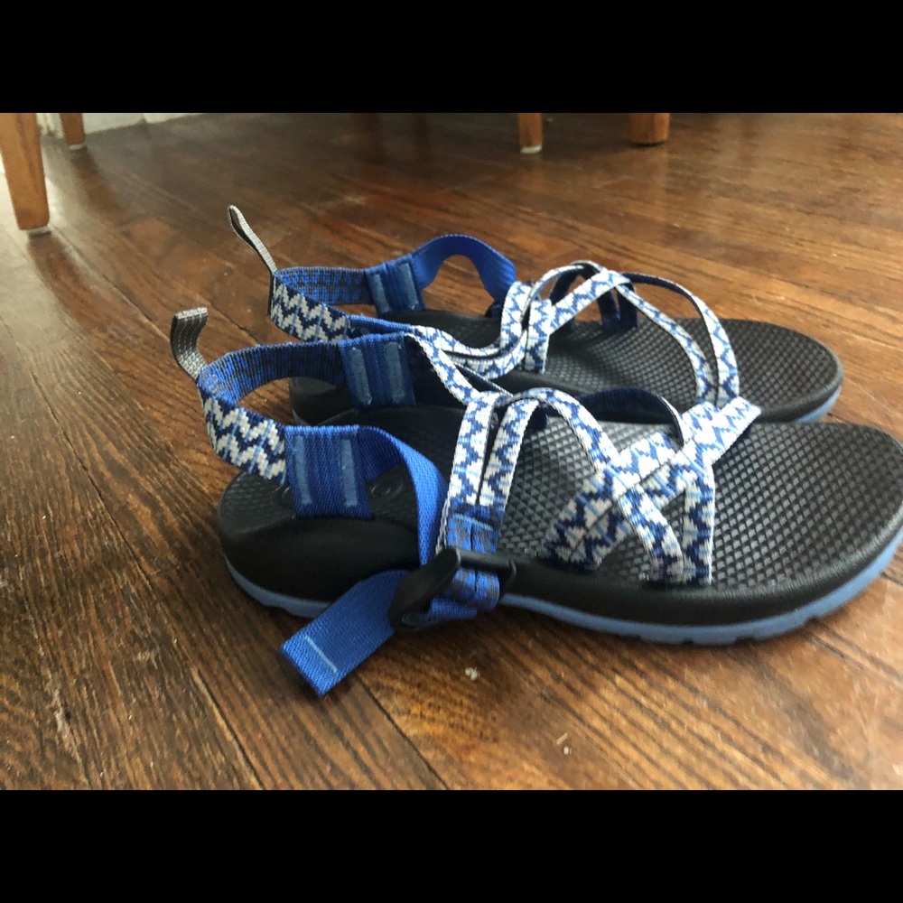 Chacos size 4 kids (size 6 women) - Picture 4 of 4